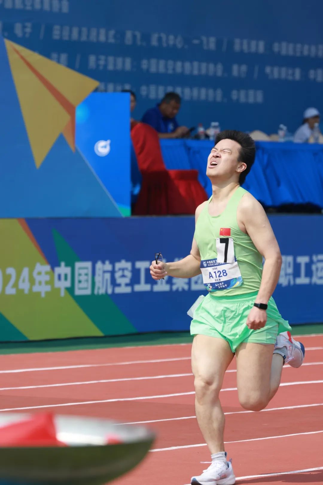 乐鱼体育官方网页版-精神风貌，赛场上尽显拼搏精神